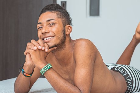 Allan Whitte modèle gratuit des photos