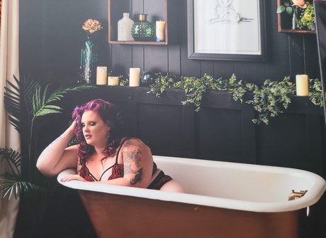 Nell modèle parfait galerie