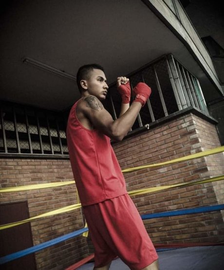 Bryan Herrera modèle sexy img