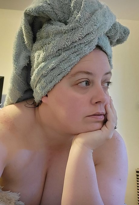 Marnie Reid actrice chaude galerie