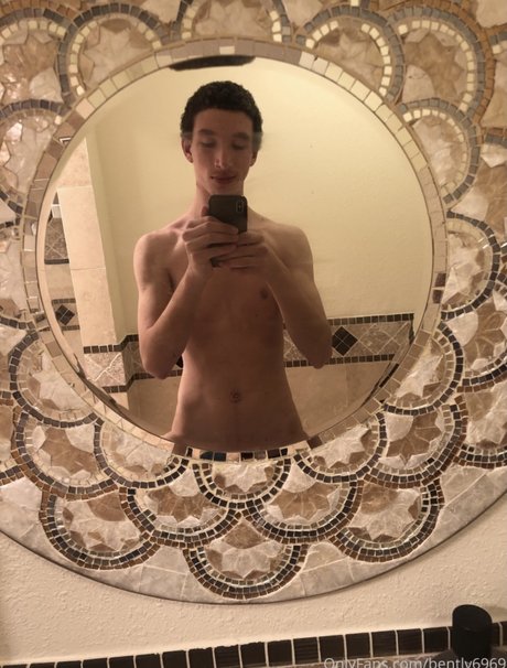 The Boy Next Door actrice de nus img