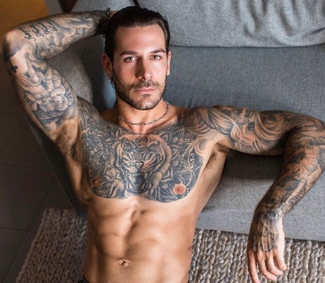 Papi Kocic BG Exclusive NO PPV jolie étoile galerie