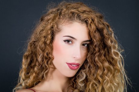 Nicole Behare haut modèle collection