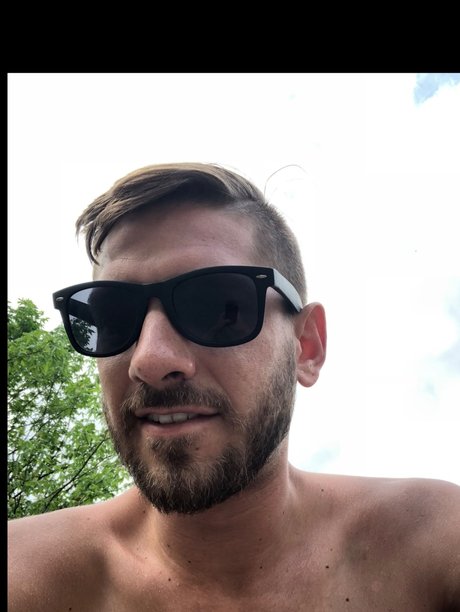 Nicks9er FREE_ étoile érotique des photos