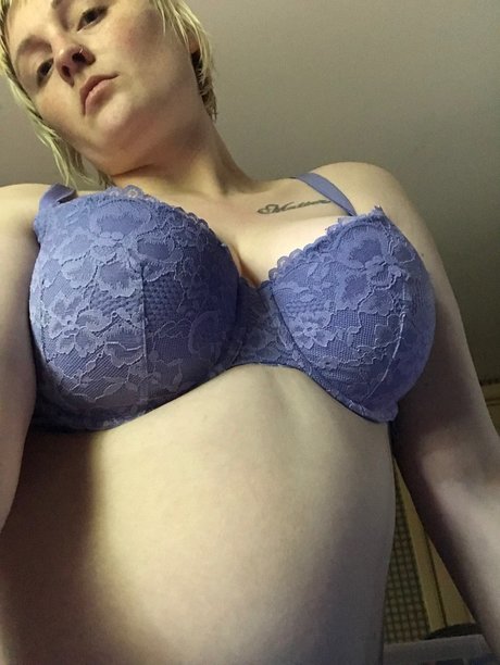 Nicki brand star du porno parfaite galerie