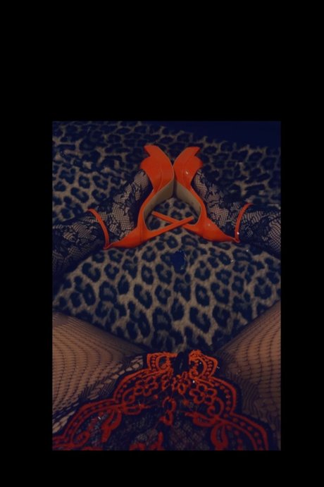 baise lesbienne onlyfans érotique chaud photos