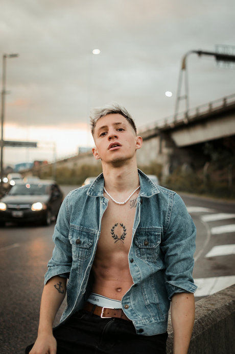 NICO VOUTRINAS modèle hd images