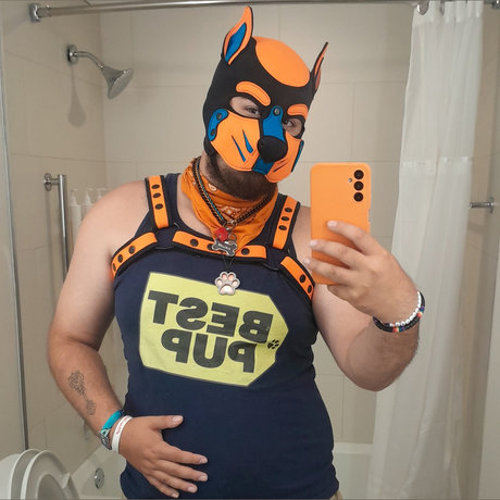 Pup Vallar modèle porno archive