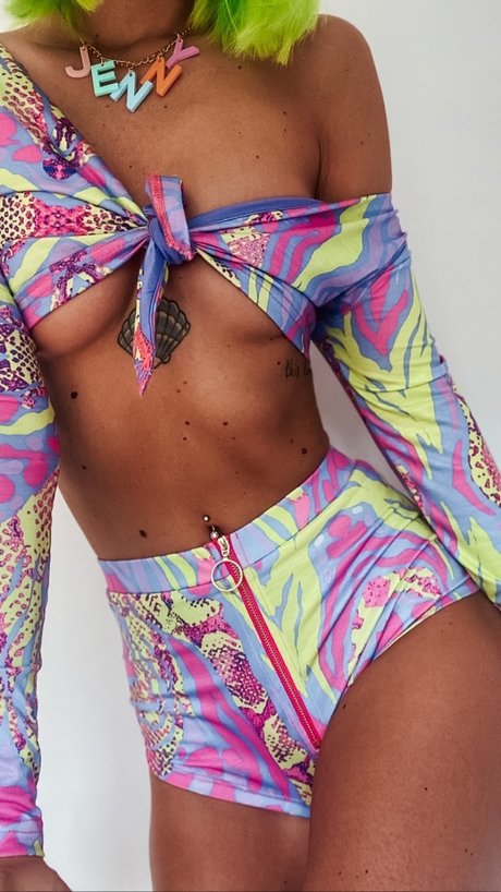 JENN joli modèle img