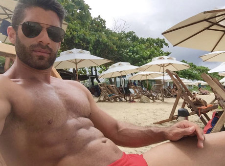 Alex Sillva actrice libre galeries