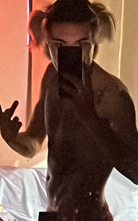 Benny banana_ étoile érotique photo