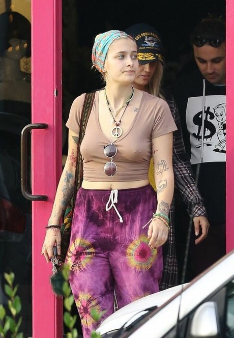 Paris Jackson xxx étoile des photos