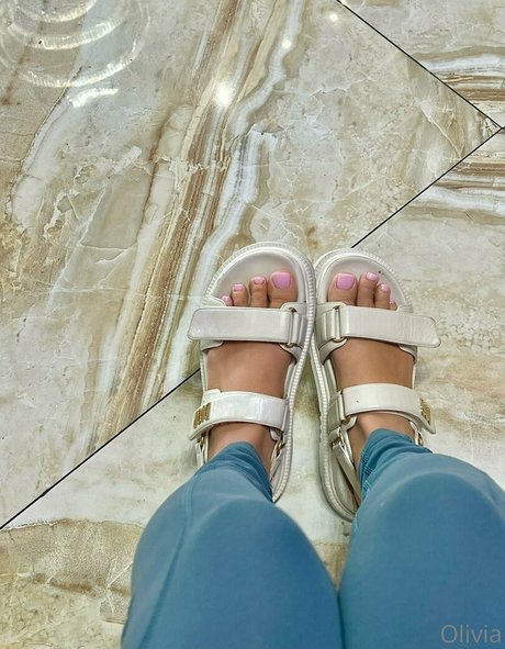 Olivia Mogan étoile parfaite galerie