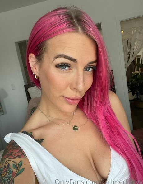 layrose1 modèle érotique archive