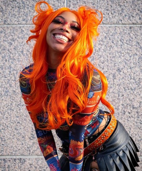 Kiera Please star du porno hd photo