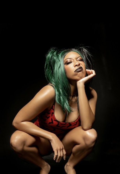 Kiera Please meilleure star du porno collection