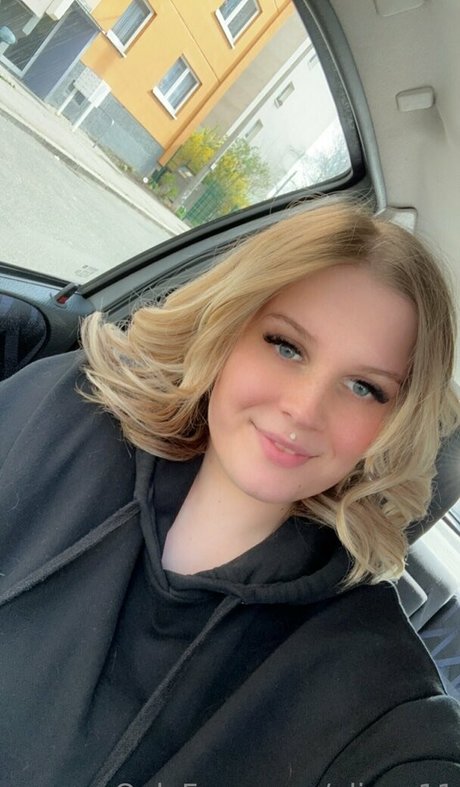 fans asiatiques maigres uniquement nu chaud photo