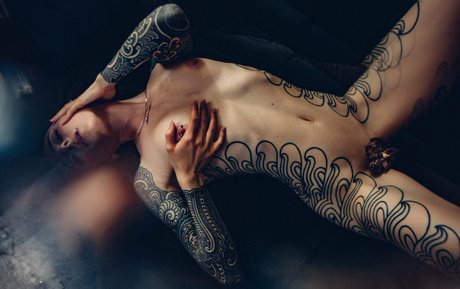 cul blond uniquementfans chaud sympa img