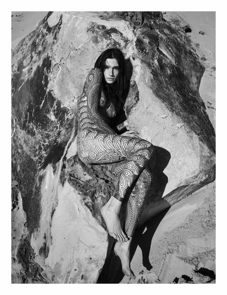 Noemie Doragon star du porno adulte photo