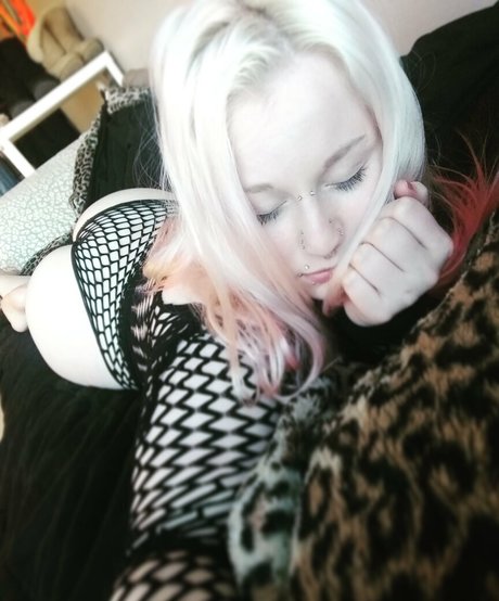 p enrose modèle artistique image