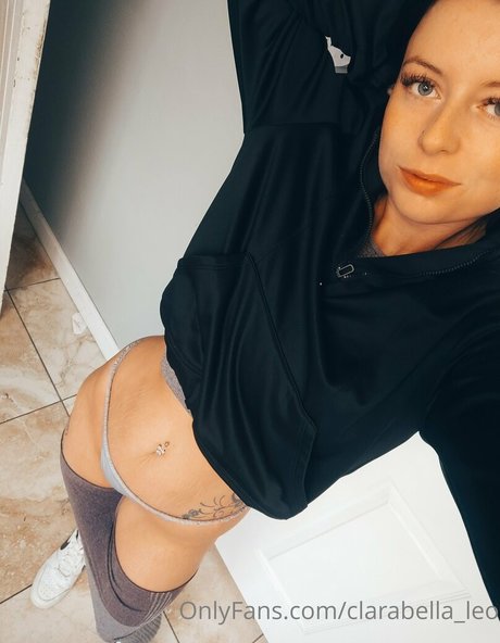 clarabella leo modèle érotique photos