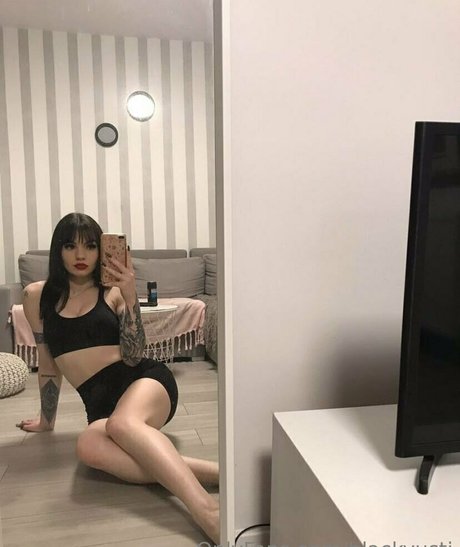 blackyusti modèle hd photos