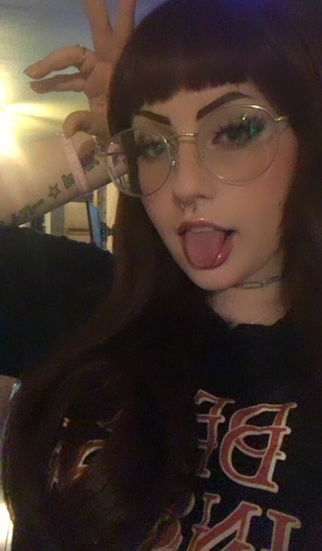 nek0mama actrice artistique photo