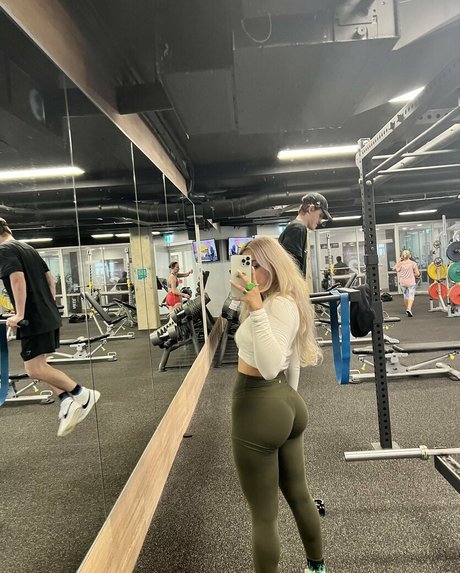 blonde au gros cul onlyfans exclusivité pornographique images