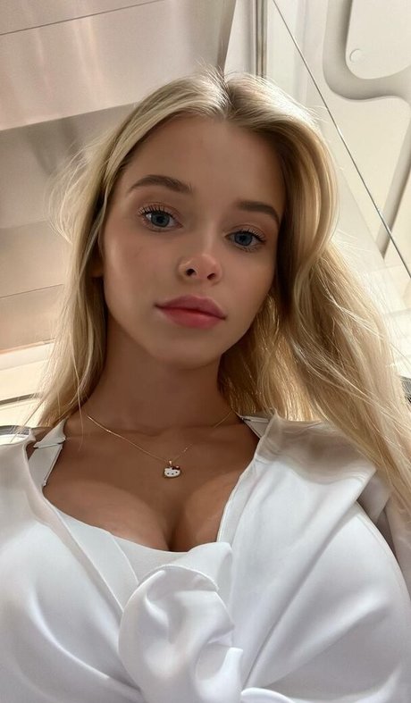 Alla Bruletova star du porno nue photo