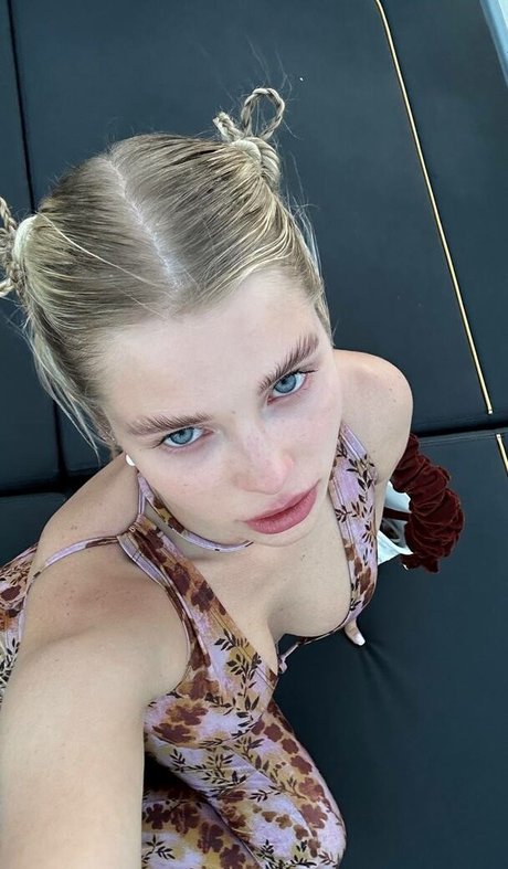 Alla Bruletova étoile sexy images