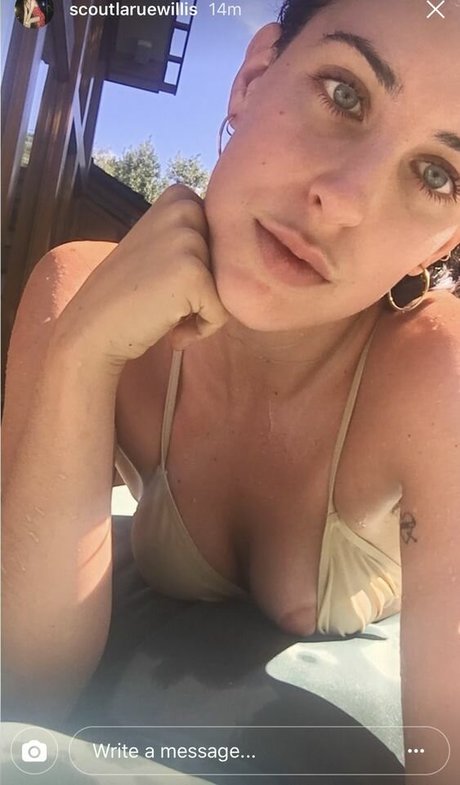 Scout LaRue Willis nus de stars du porno photos
