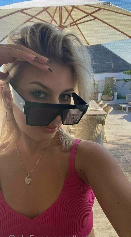 babyyzoeyy belle actrice img