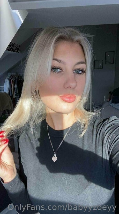 rousse aux gros seins onlyfans belle nue galeries