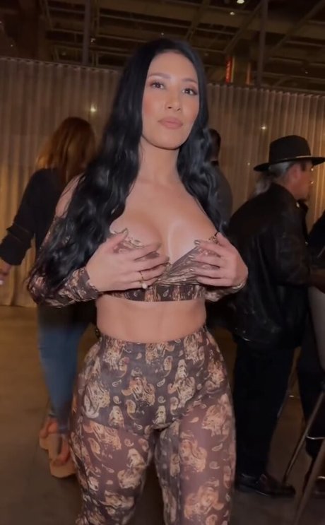 Simone E Simaria modèle hd img