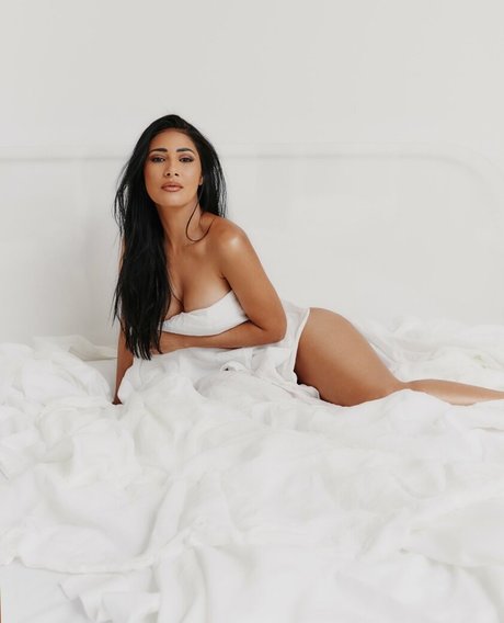 Simone E Simaria haut modèle image