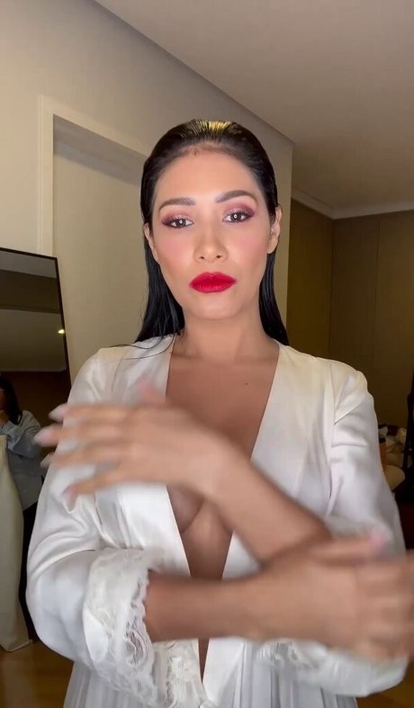 Simone E Simaria art de star du porno photo