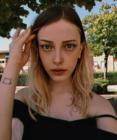 pom-pom girl nue onlyfans joli image