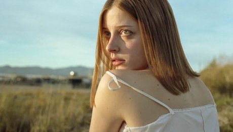 tatouages ​​blonds onlyfans belle sexy photos