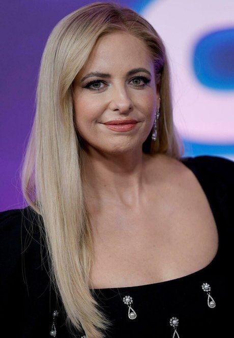 Sarah Michelle Gellar actrice adulte collection