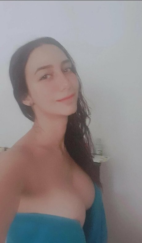 kyara in ropes mannequin photos