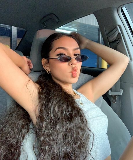 Melissa Estrella étoile de haute qualité archive