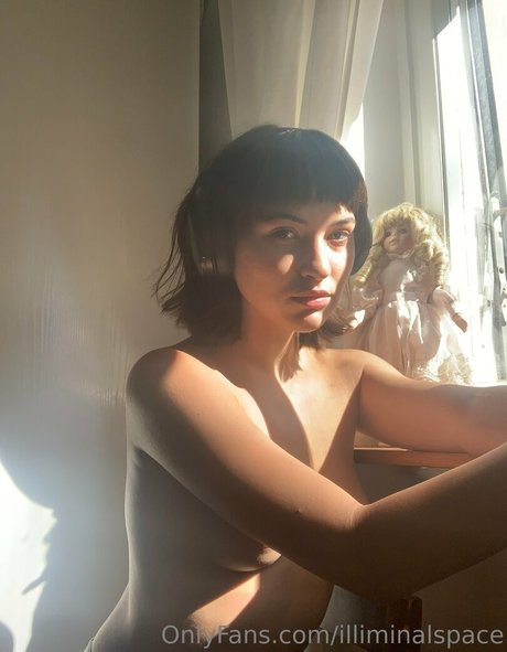 illiminalspace art étoile img