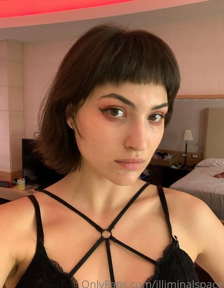 illiminalspace étoile sympa img