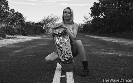 thewavedancer modèle joli photos