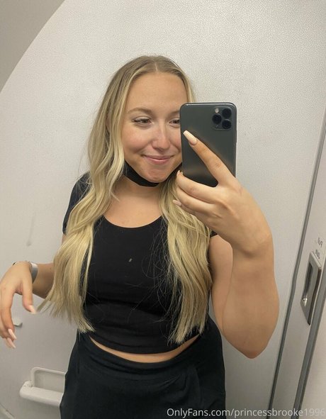 princessbrooke1996 art modèle image