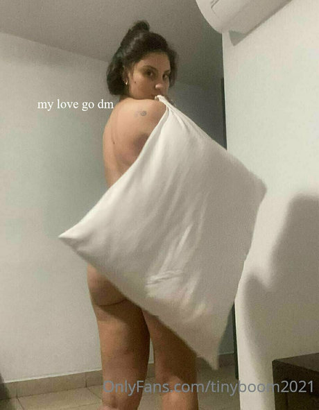 tinyboom2021 star du porno érotique image