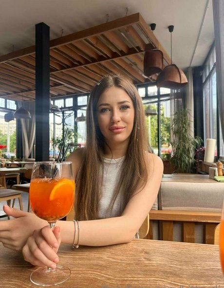 kitty di actrice adulte images