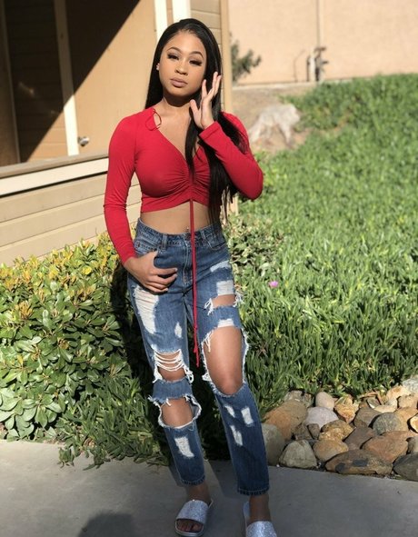 officiallyariaa star pornographique des photos