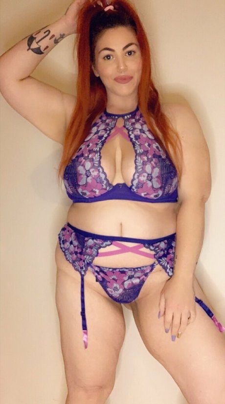 littleredivyfree beau modèle photos