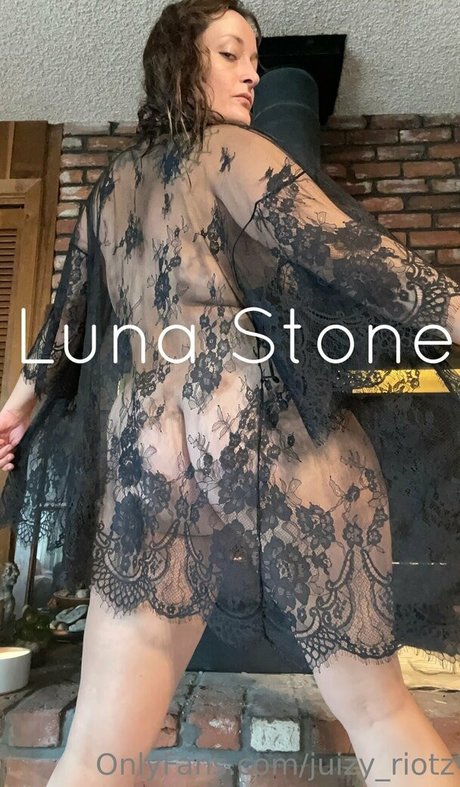 petite ébène onlyfans érotique sympa des photos